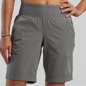 Prana Women's Evergreen Shorts - Gray
